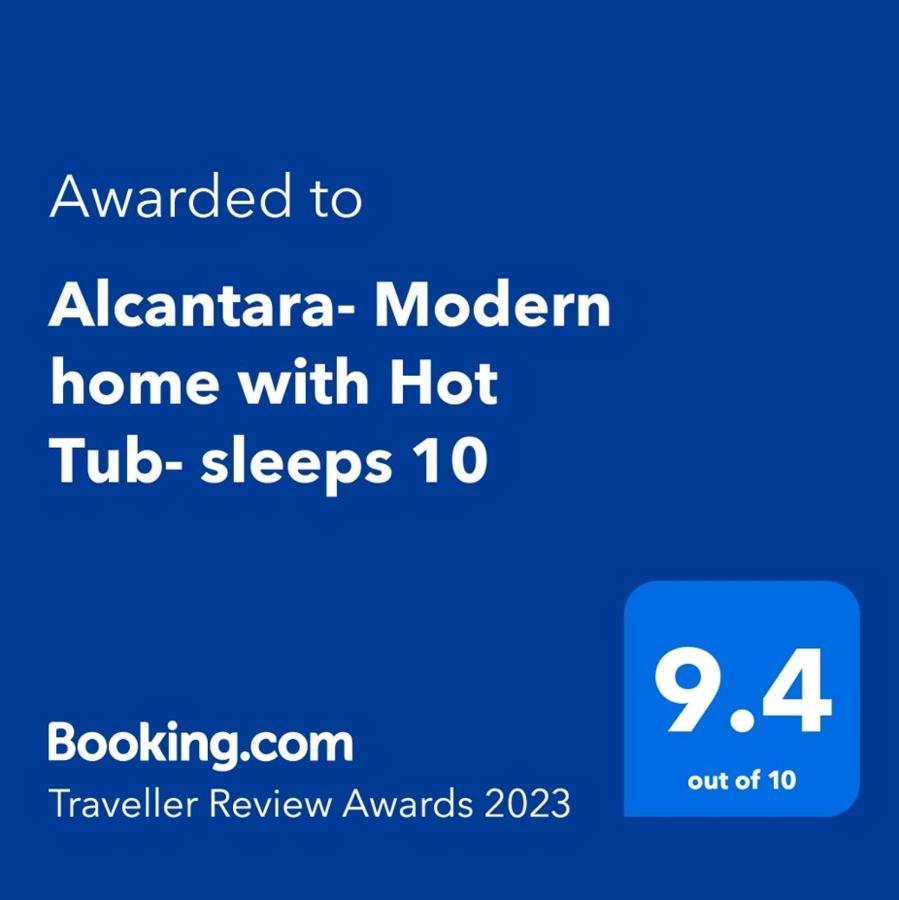 Alcantara- Modern Home With Hot Tub- Sleeps 10 Cromdale 外观 照片